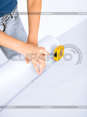 Dibujo de arquitecto en modelo | Foto de alta resolución |ID 3934199