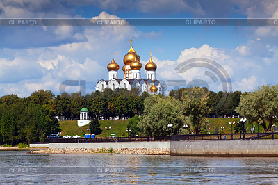 Catedral de la Asunción en Yaroslavl | Foto de alta resolución |ID 3992802